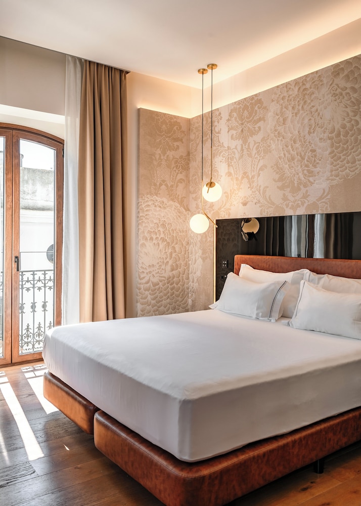 Hotel Vincci Selección Unuk 5* GL — Hotel rooms in Seville, Andalusia