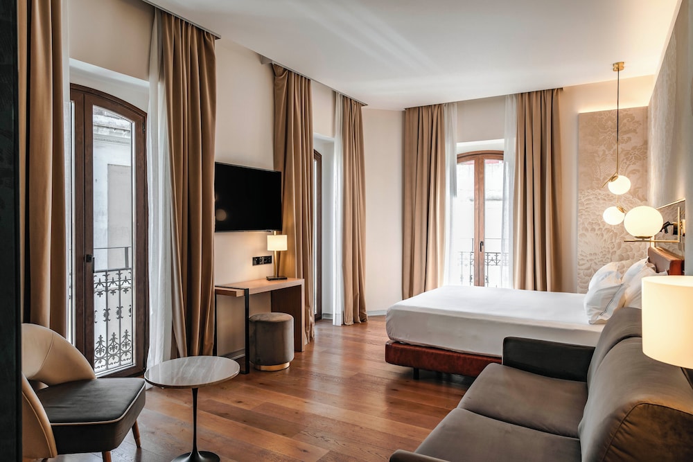 Hotel Vincci Selección Unuk 5* GL — Hotel rooms in Seville, Andalusia