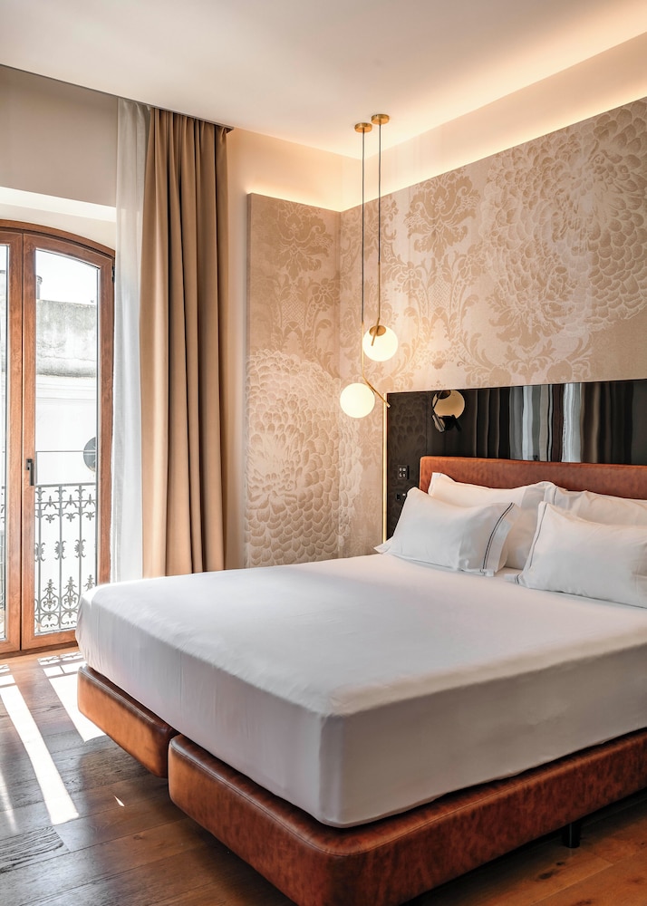 Hotel Vincci Selección Unuk 5* GL — Hotel rooms in Seville, Andalusia