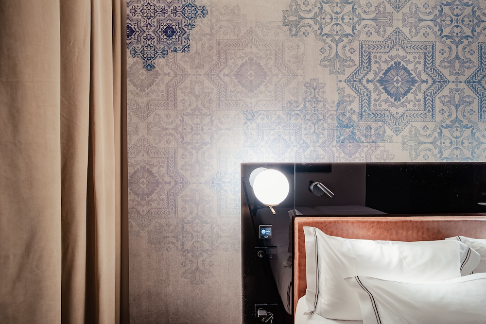 Hotel Vincci Selección Unuk 5* GL — Hotel rooms in Seville, Andalusia