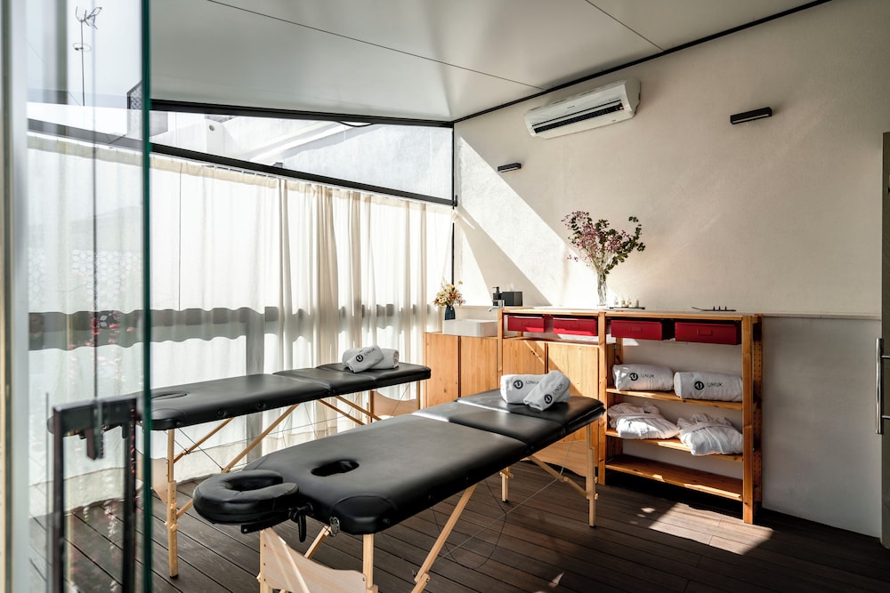Hotel Vincci Selección Unuk 5* GL — Spa in Seville, Andalusia