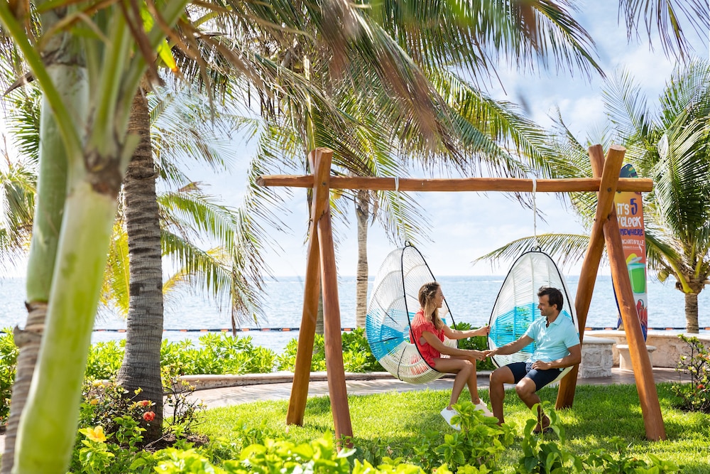 Margaritaville Island Reserve Riviera Cancún - A Karisma All-Inclusive Experience for All — Sports & recreation in Puerto Morelos, Quintana Roo