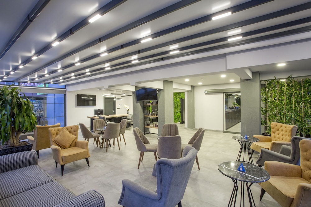 Falcon 1511 — Restaurant & bars in Antalya
