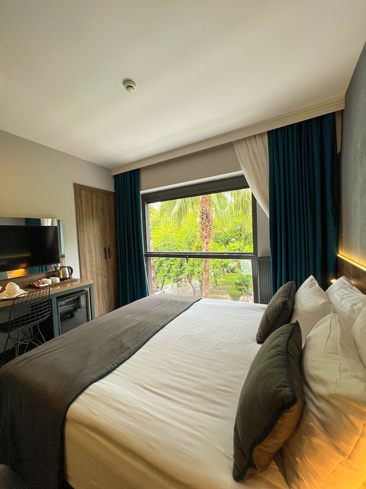 Falcon 1511 — Hotel rooms in Antalya