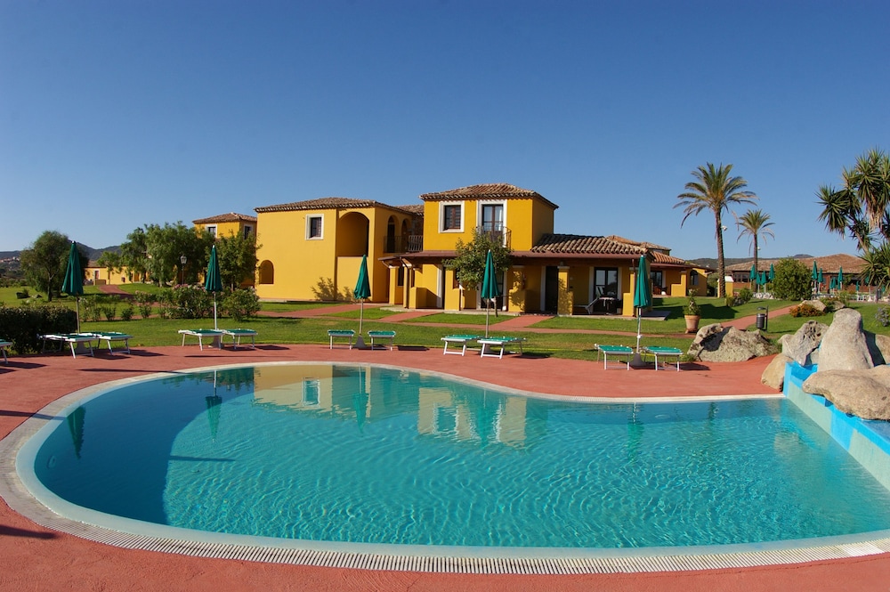 Valtur Baia Dei Pini — Swimming pool in Budoni, Sardinia
