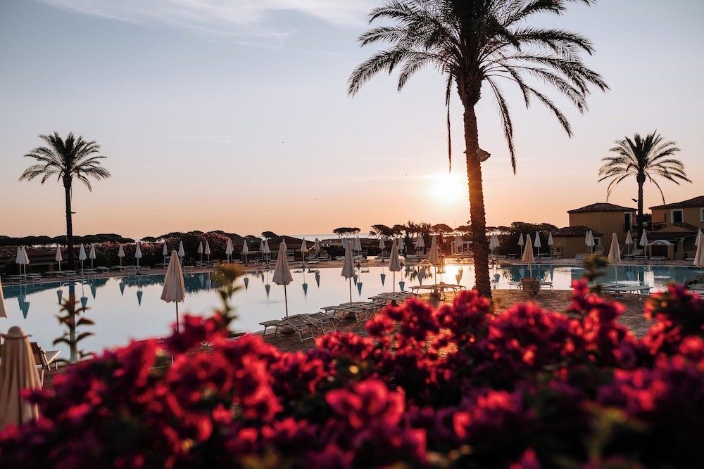 Valtur Baia Dei Pini — Swimming pool in Budoni, Sardinia
