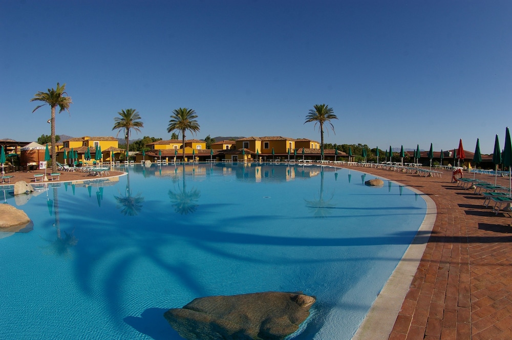 Valtur Baia Dei Pini — Swimming pool in Budoni, Sardinia