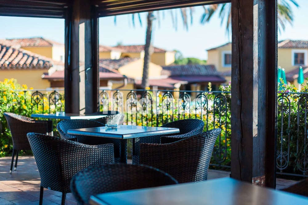 Valtur Baia Dei Pini — Restaurant & bars in Budoni, Sardinia