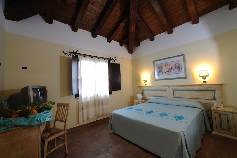 Valtur Baia Dei Pini — Hotel rooms in Budoni, Sardinia