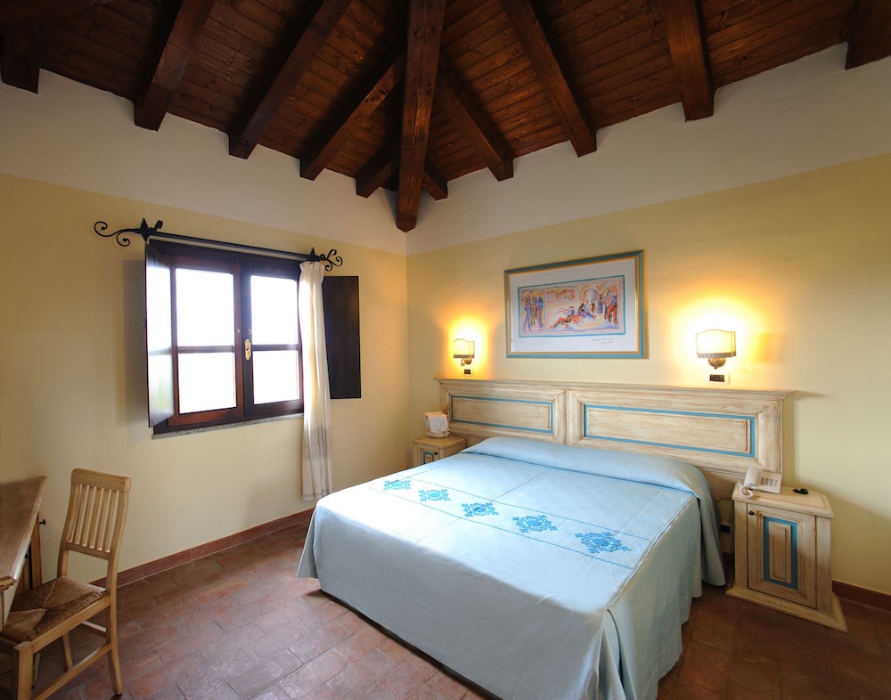 Valtur Baia Dei Pini — Hotel rooms in Budoni, Sardinia