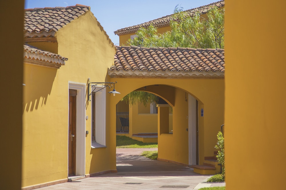Valtur Baia Dei Pini — Hotel building in Budoni, Sardinia