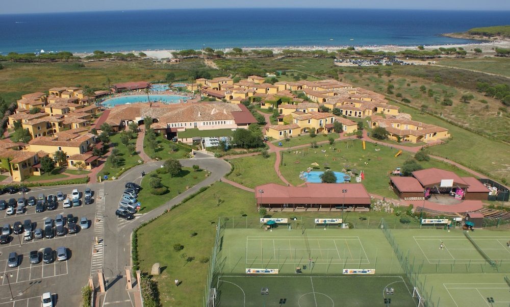 Valtur Baia Dei Pini — Hotel building in Budoni, Sardinia