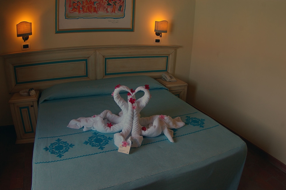 Valtur Baia Dei Pini — Hotel rooms in Budoni, Sardinia
