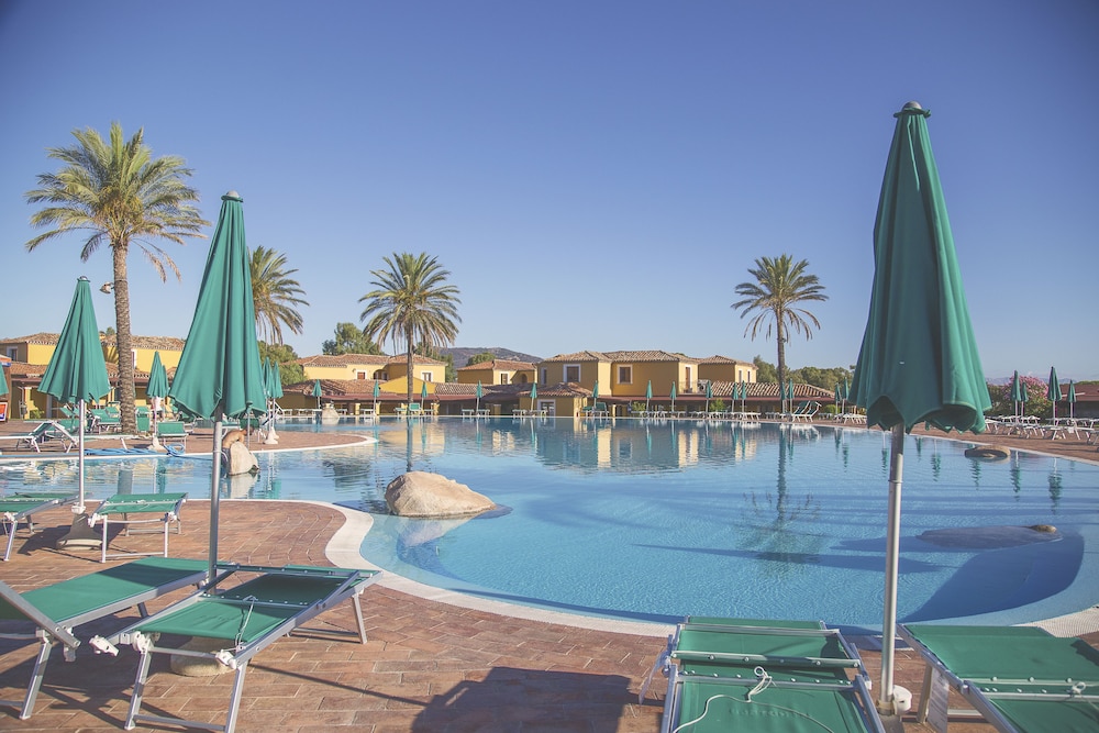 Valtur Baia Dei Pini — Swimming pool in Budoni, Sardinia