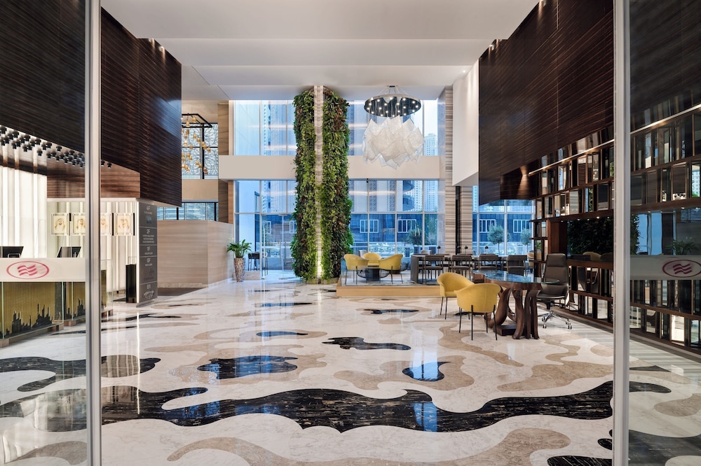 Crowne Plaza Dubai Marina by IHG — Hotel building in Dubai
