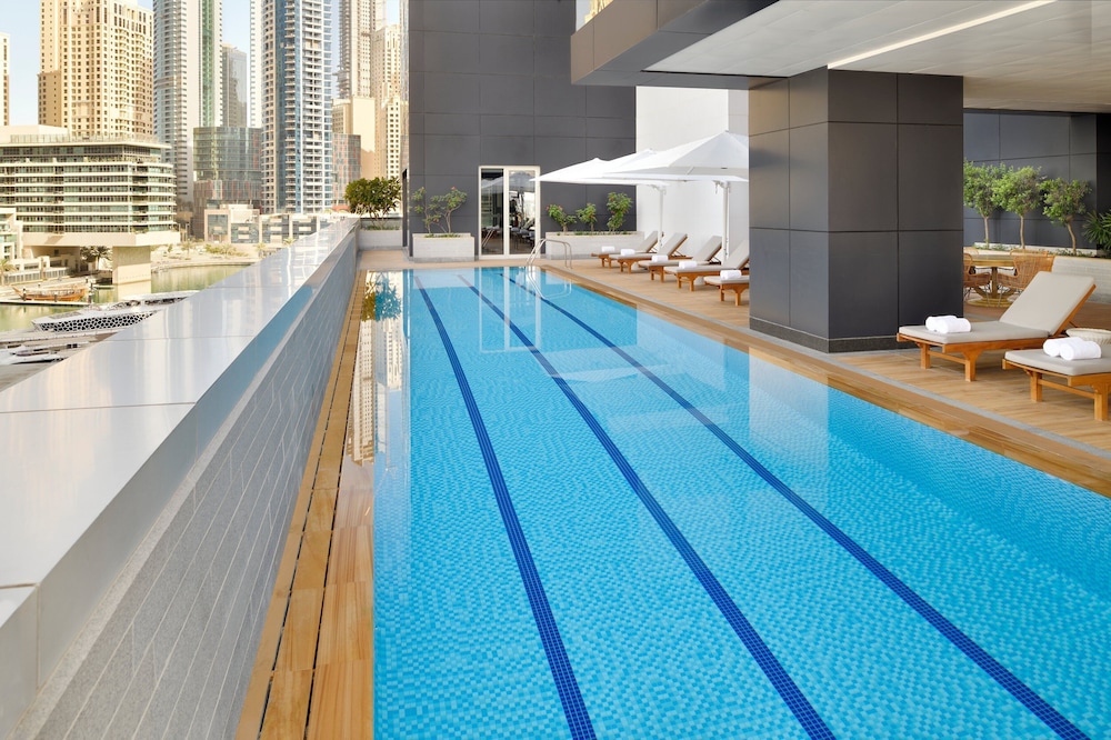 Crowne Plaza Dubai Marina by IHG — Swimming pool in Dubai