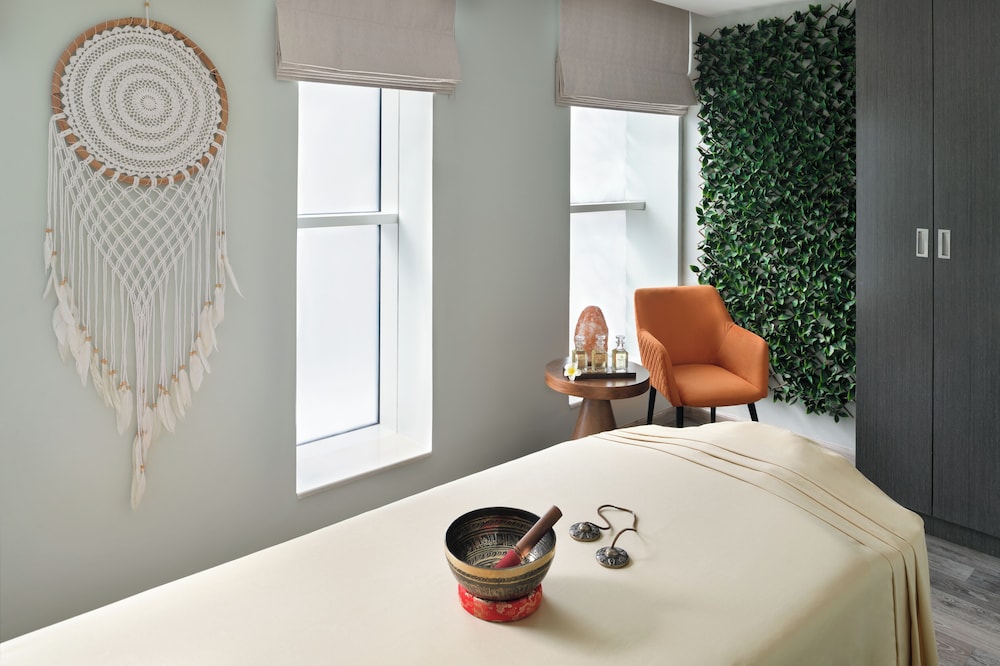 Crowne Plaza Dubai Marina by IHG — Spa in Dubai