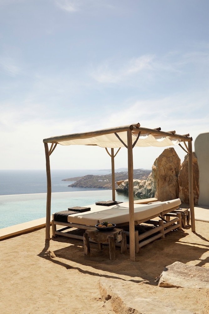 Myconian Panoptis Escape - Small Luxury Hotels of the World — Beach in Elia, South Aegean