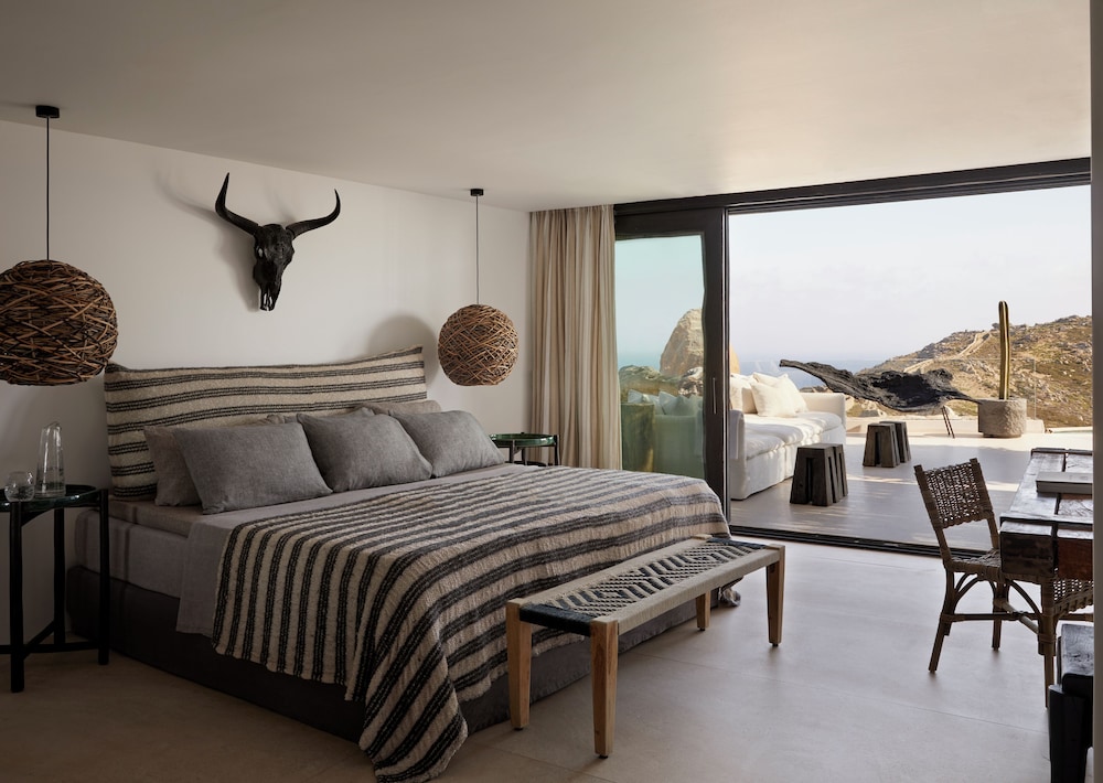 Myconian Panoptis Escape - Small Luxury Hotels of the World — Hotel rooms in Elia, South Aegean
