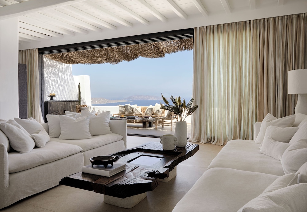 Myconian Panoptis Escape - Small Luxury Hotels of the World — Hotel rooms in Elia, South Aegean