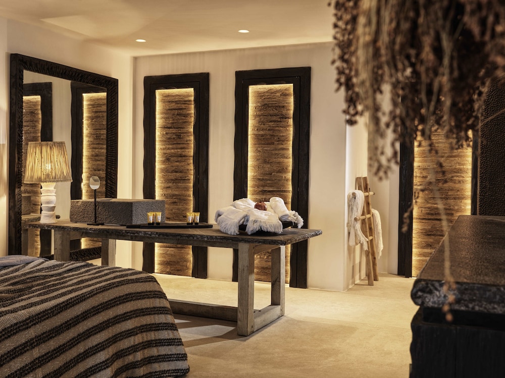 Myconian Panoptis Escape - Small Luxury Hotels of the World — Spa in Elia, South Aegean