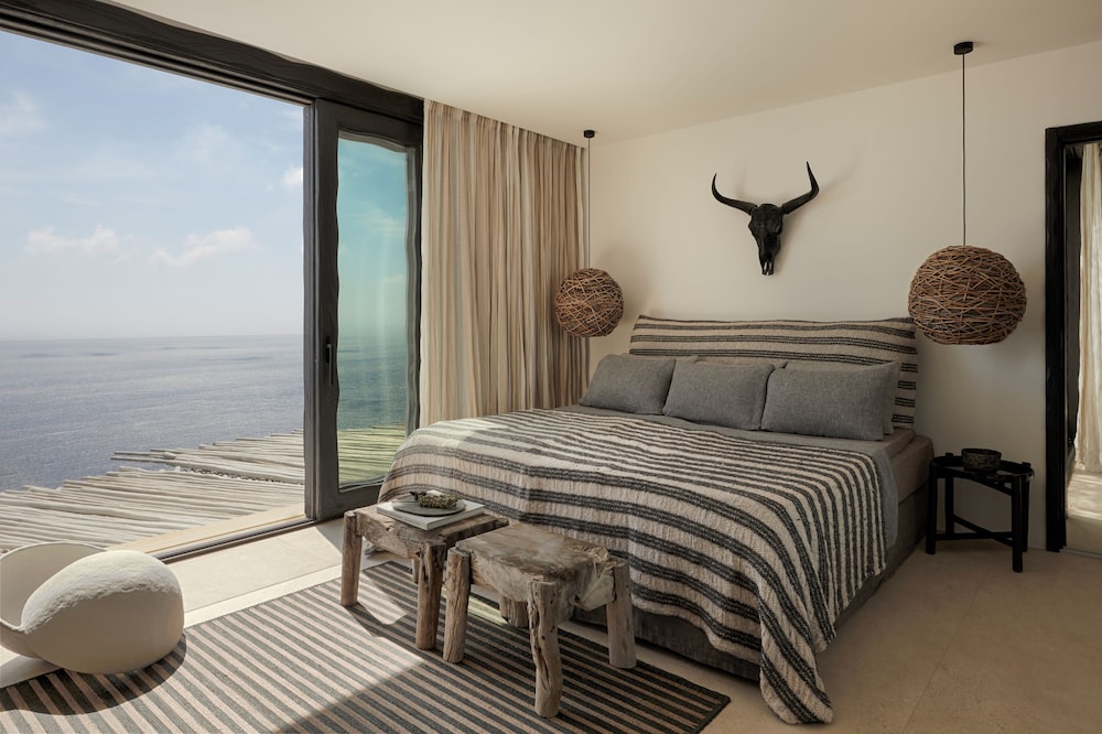 Myconian Panoptis Escape - Small Luxury Hotels of the World — Hotel rooms in Elia, South Aegean