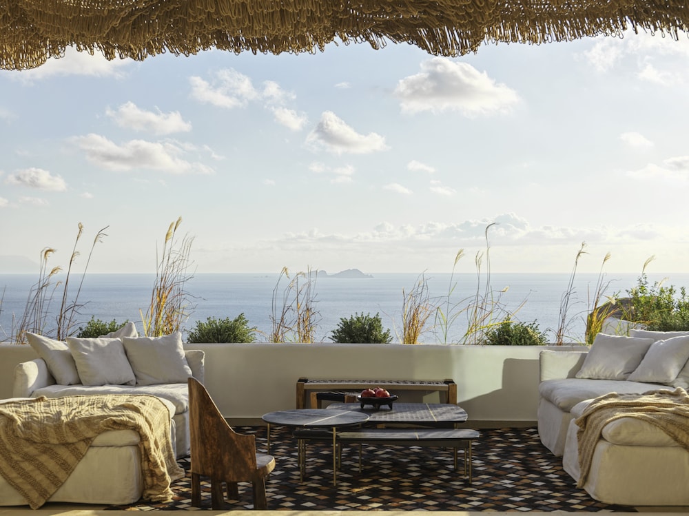 Myconian Panoptis Escape - Small Luxury Hotels of the World — Hotel rooms in Elia, South Aegean