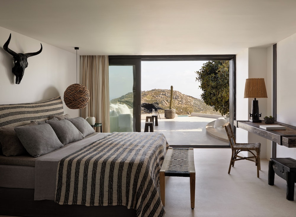 Myconian Panoptis Escape - Small Luxury Hotels of the World — Hotel rooms in Elia, South Aegean