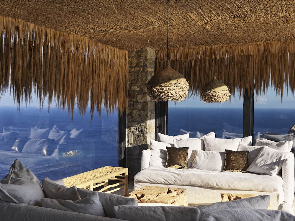 Myconian Panoptis Escape - Small Luxury Hotels of the World — Hotel rooms in Elia, South Aegean