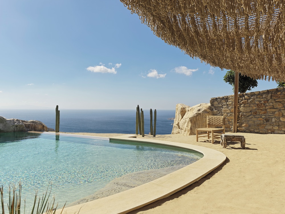 Myconian Panoptis Escape - Small Luxury Hotels of the World