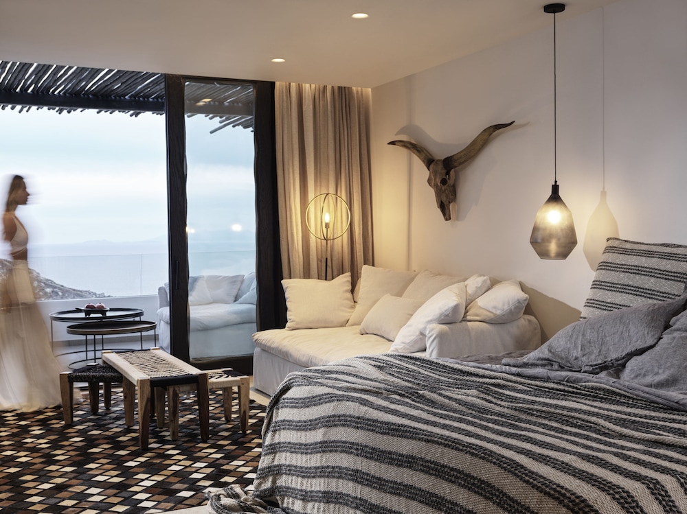 Myconian Panoptis Escape - Small Luxury Hotels of the World — Hotel rooms in Elia, South Aegean