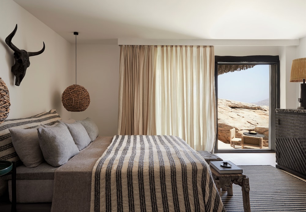 Myconian Panoptis Escape - Small Luxury Hotels of the World — Hotel rooms in Elia, South Aegean