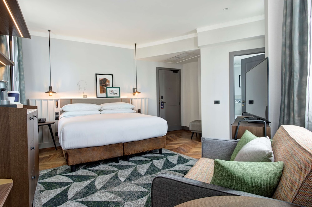 DoubleTree by Hilton Rome Monti — Hotel rooms in Rome, Lazio