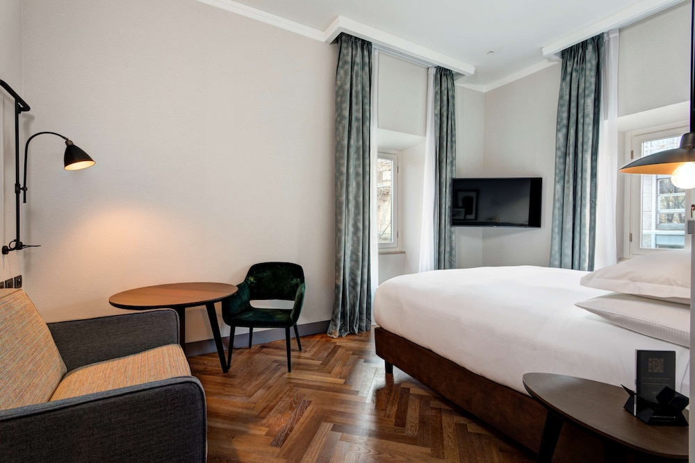 DoubleTree by Hilton Rome Monti — Hotel rooms in Rome, Lazio