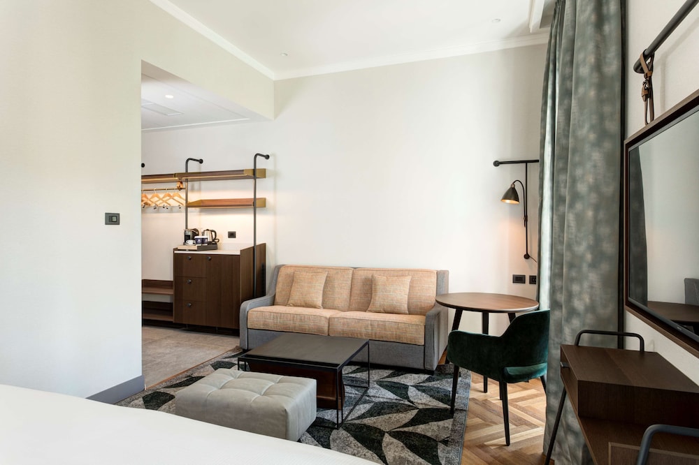 DoubleTree by Hilton Rome Monti — Hotel rooms in Rome, Lazio