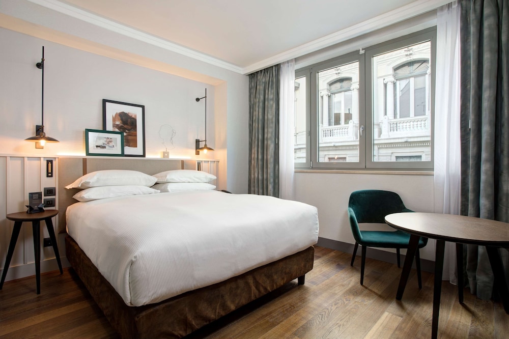 DoubleTree by Hilton Rome Monti — Hotel rooms in Rome, Lazio