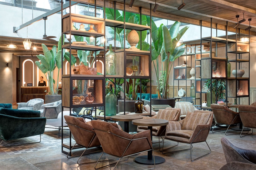 DoubleTree by Hilton Rome Monti — Restaurant & bars in Rome, Lazio