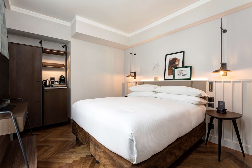 DoubleTree by Hilton Rome Monti — Hotel rooms in Rome, Lazio