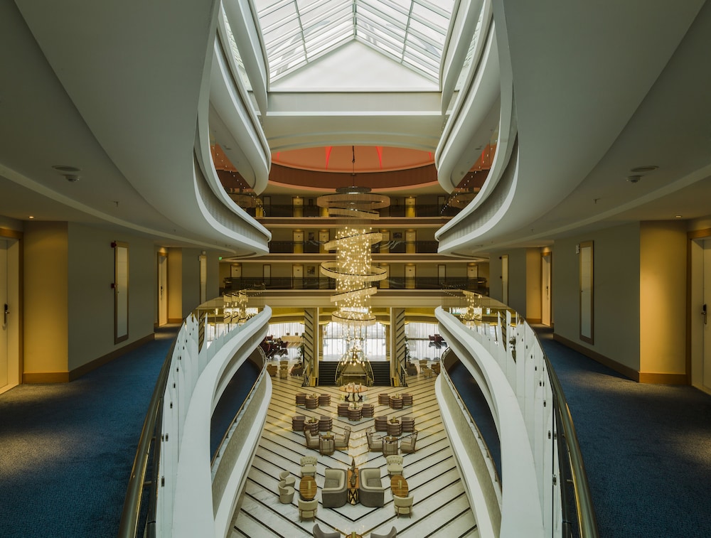 Tui Magic Life Jacaranda - All Inclusive — Hotel building in Side