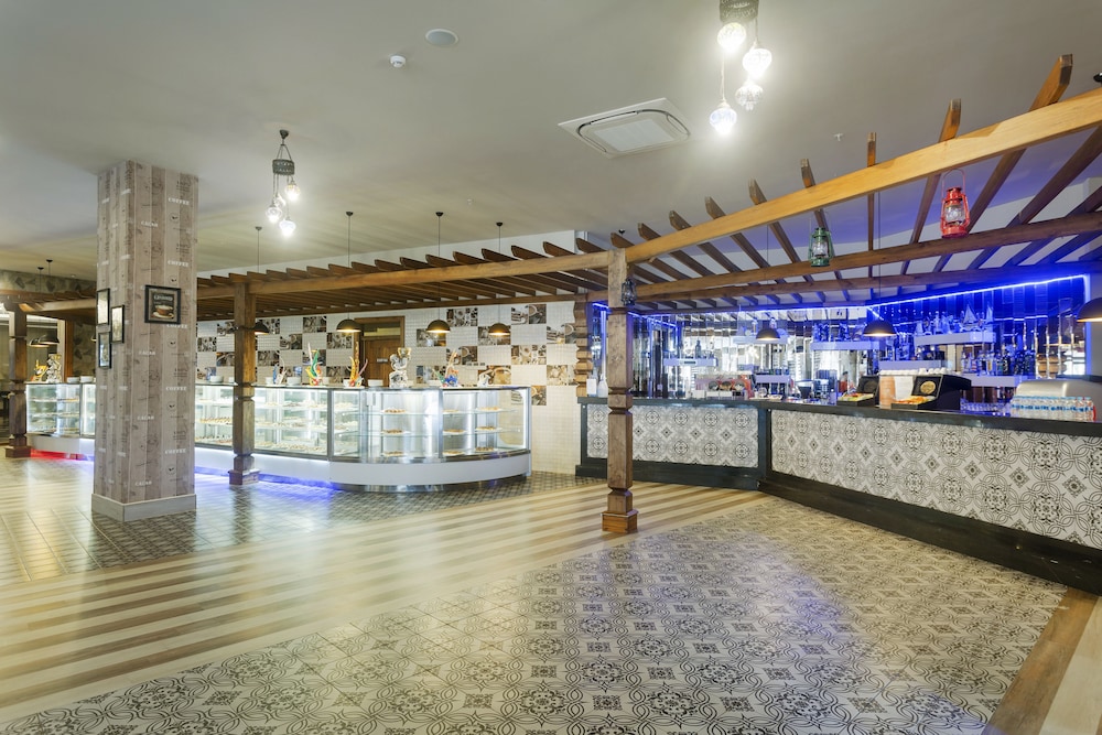 Tui Magic Life Jacaranda - All Inclusive — Restaurant & bars in Side