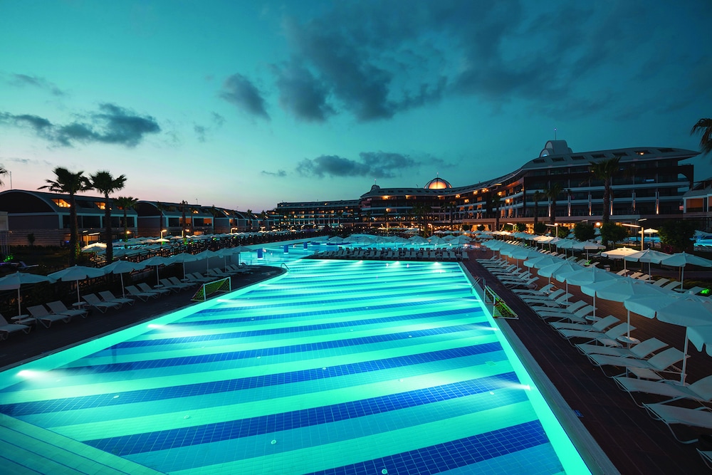 Tui Magic Life Jacaranda - All Inclusive — Swimming pool in Side