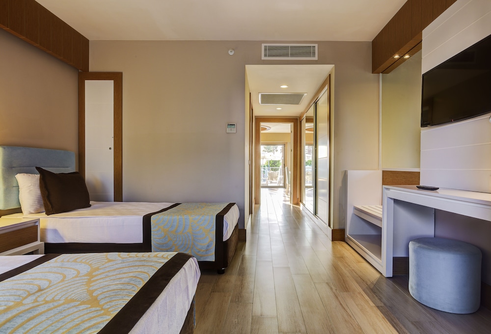 Tui Magic Life Jacaranda - All Inclusive — Hotel rooms in Side