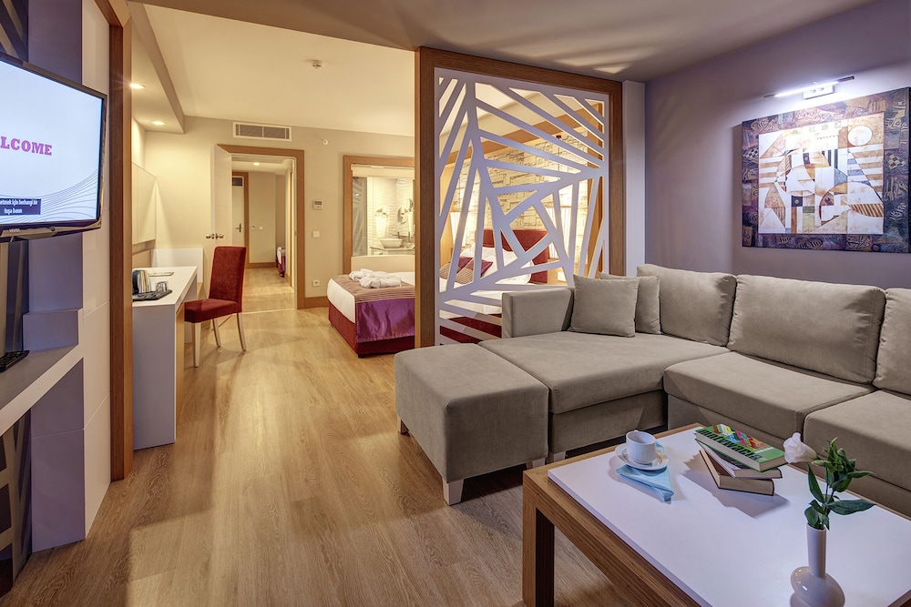 Tui Magic Life Jacaranda - All Inclusive — Hotel rooms in Side