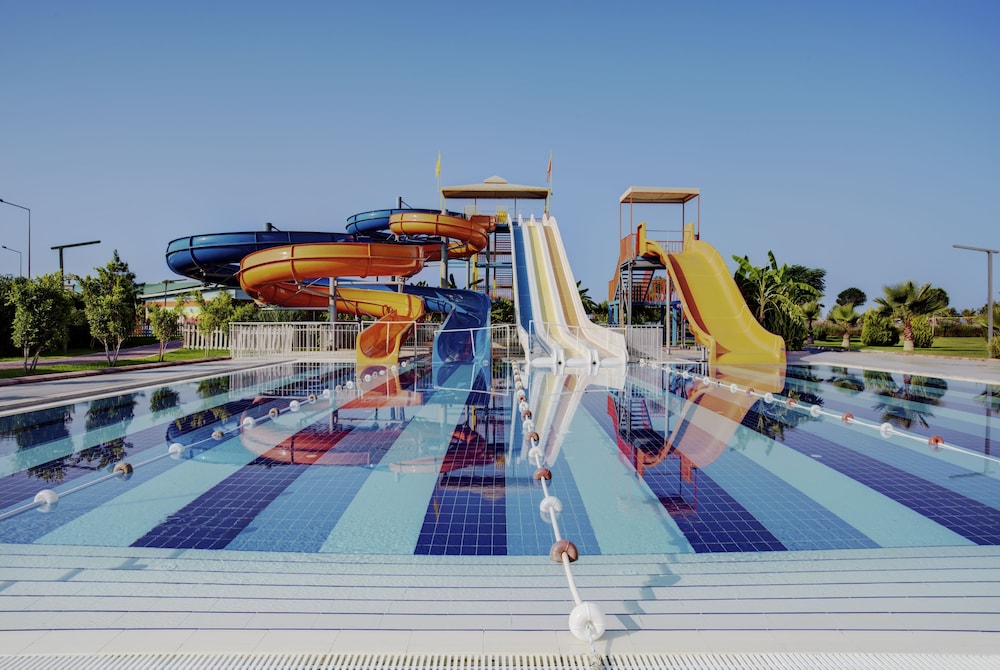 Tui Magic Life Jacaranda - All Inclusive — Swimming pool in Side