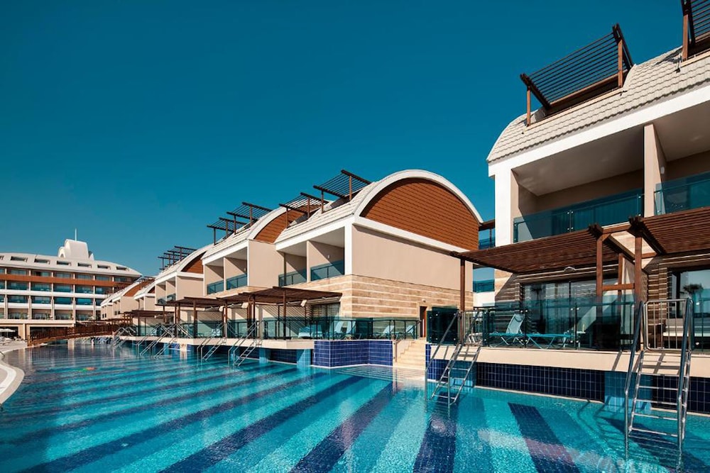 Tui Magic Life Jacaranda - All Inclusive — Swimming pool in Side