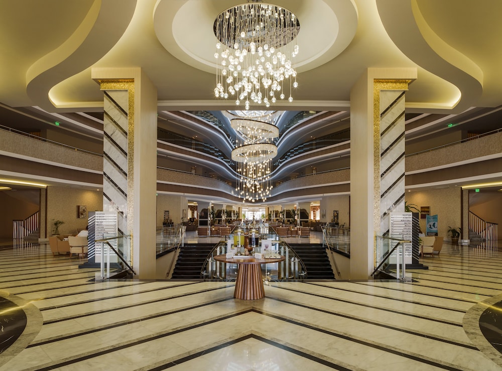 Tui Magic Life Jacaranda - All Inclusive — Hotel building in Side
