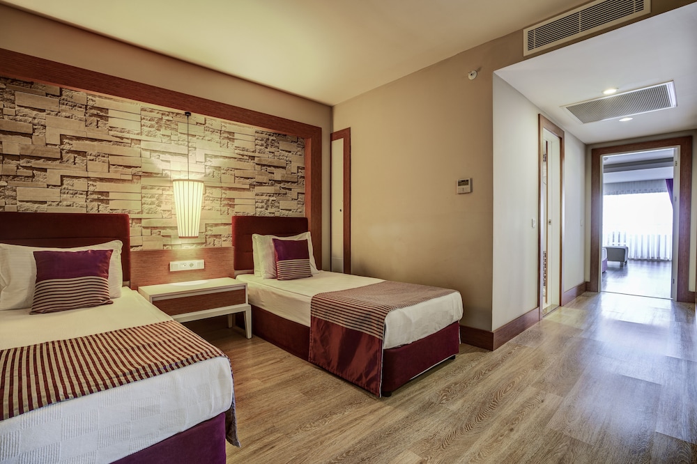 Tui Magic Life Jacaranda - All Inclusive — Hotel rooms in Side