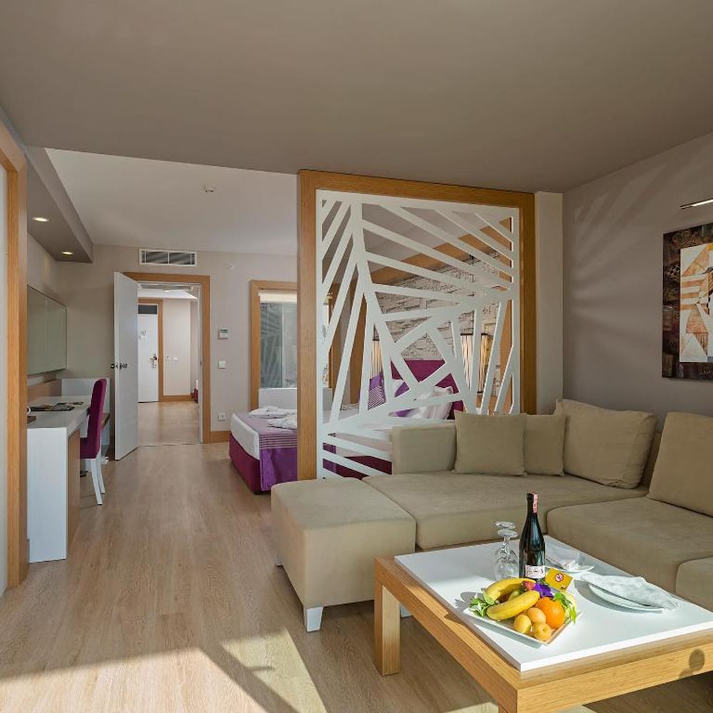 Tui Magic Life Jacaranda - All Inclusive — Hotel rooms in Side