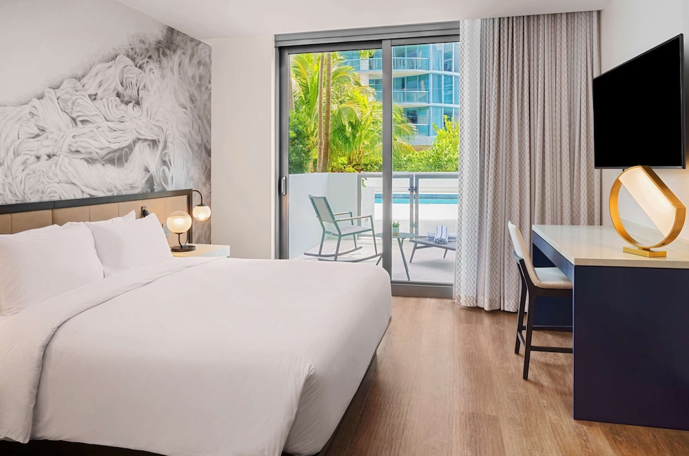 Hyatt Centric Las Olas Fort Lauderdale — Hotel rooms in Fort Lauderdale, Florida