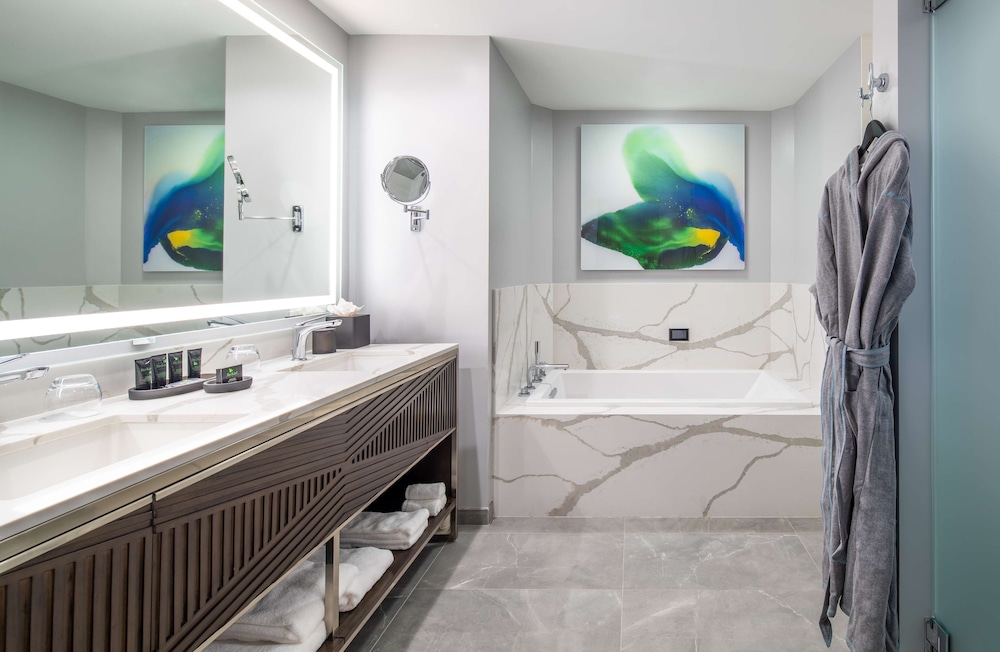 Hyatt Centric Las Olas Fort Lauderdale — Hotel rooms in Fort Lauderdale, Florida
